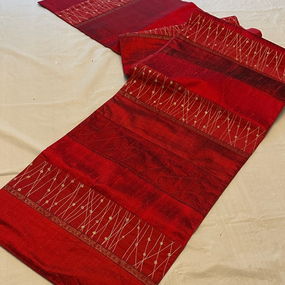 Crate and Barrel Elegant Holiday Table Runner